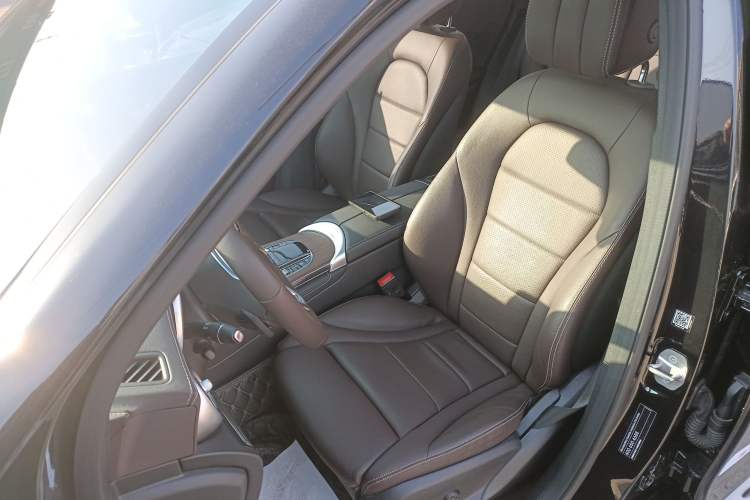 Used Mercedes-Benz GLC 2021 GLC 300 L 4MATIC Dynamic Model