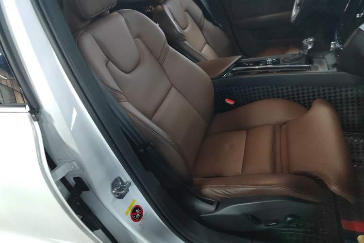 Used Volvo S60 2020 T4 Zhiyuan Sport Edition