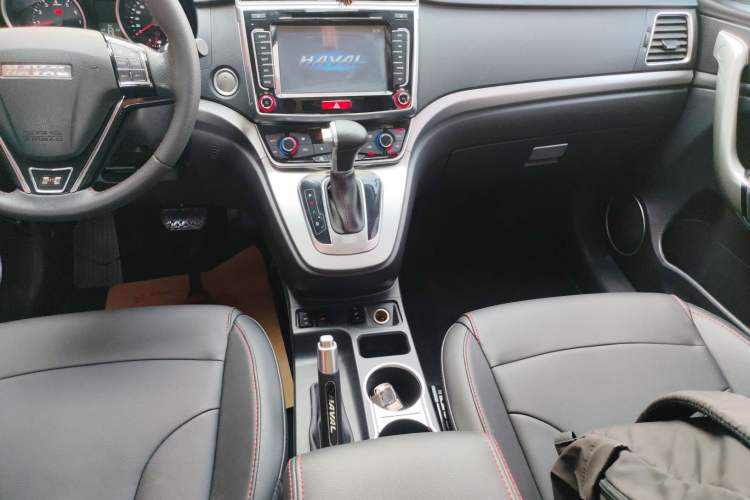 Used Haval H6 2017 Red-Label Sport Edition 1.5T Automatic Two-Wheel Drive Luxury Model
