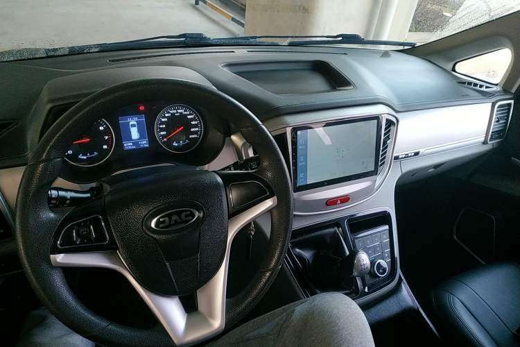 Used  M4 2016 2.0L manual Comfort trim level