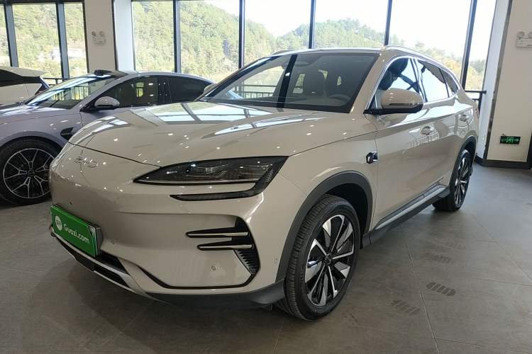 Used BYD Song PLUS New Energy 2025 EV Smart Drive Edition 605km Flagship Model
