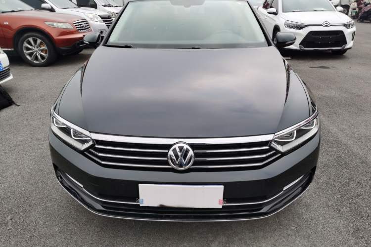 Used Volkswagen Magotan 2018 Facelift 330TSI DSG Luxury Model
