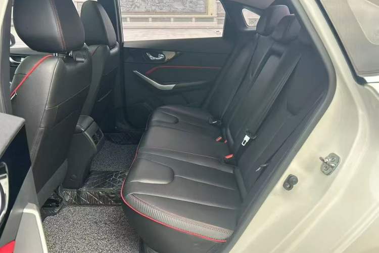 Used Venucia D60 2018 1.6L CVT Smart Connect Luxury Edition
