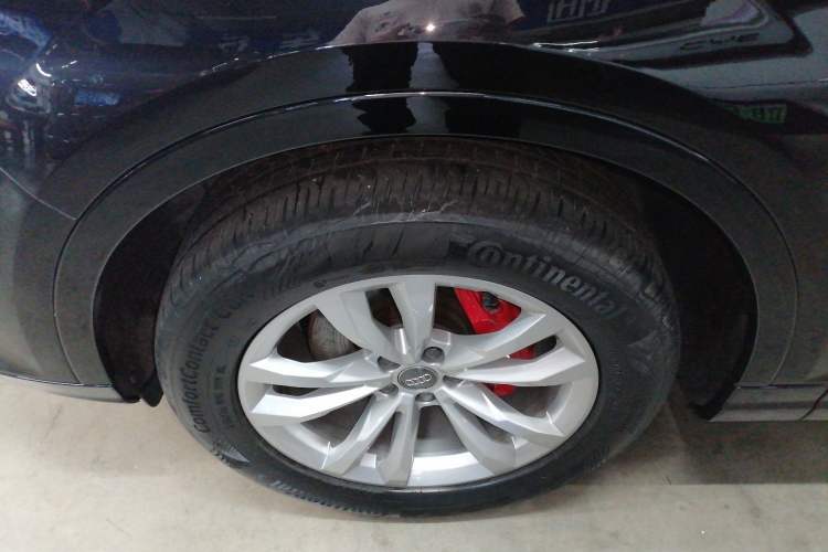 Used Audi Q7 2019 45 TFSI Comfort Model
