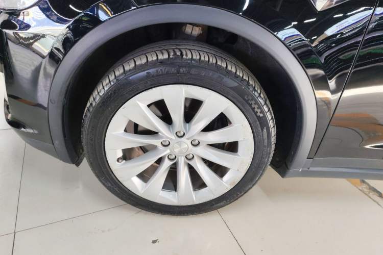 Used Tesla Model X 2019 Long-Range Version
