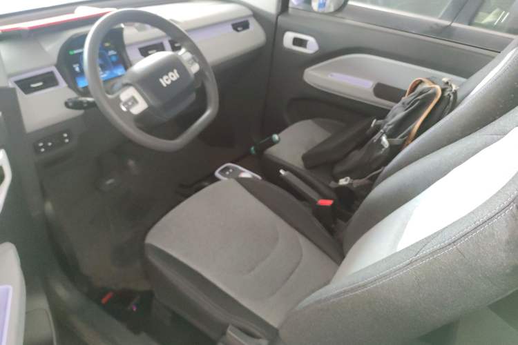 Used Chery QQ Ice Cream 2022 170km Sundae Phosphate Lithium-Ion