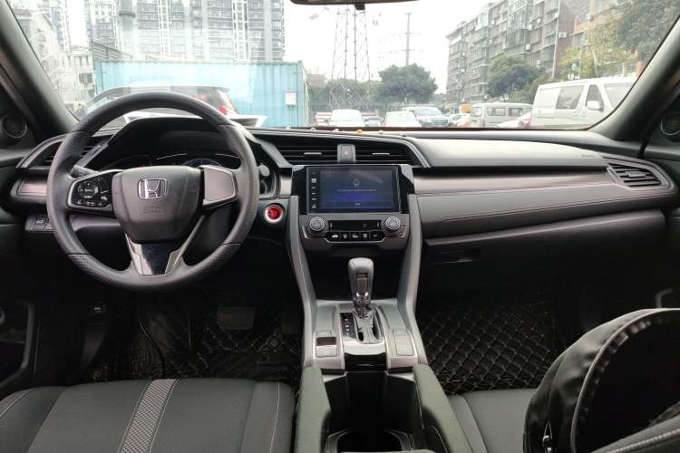 Used Honda Civic 2021 HATCHBACK 220TURBO CVT New Trendsetter