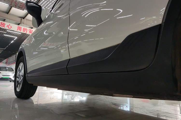 Used Geometry E Firefly 2024 301km Flowing Light