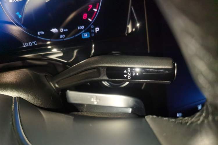 Used Mercedes-Benz E-Class New Energy 2024 E 350 e L Plug-in Hybrid Sedan
