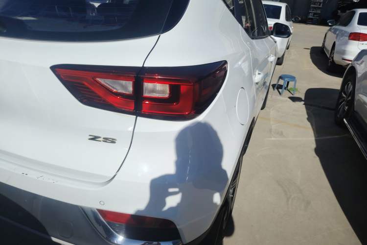 Used MG ZS 2018 1.5L Automatic Luxury Edition China V Standard
