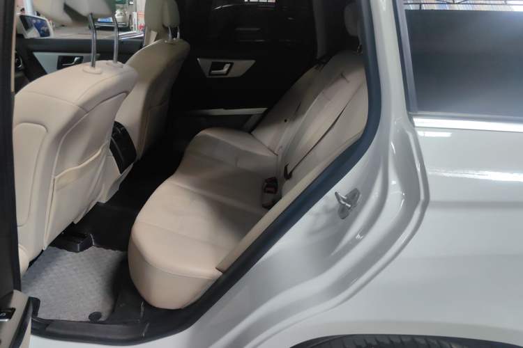 Used Mercedes-Benz GLK-Class 2015 GLK 260 4MATIC Dynamic Edition Ultimate Version
