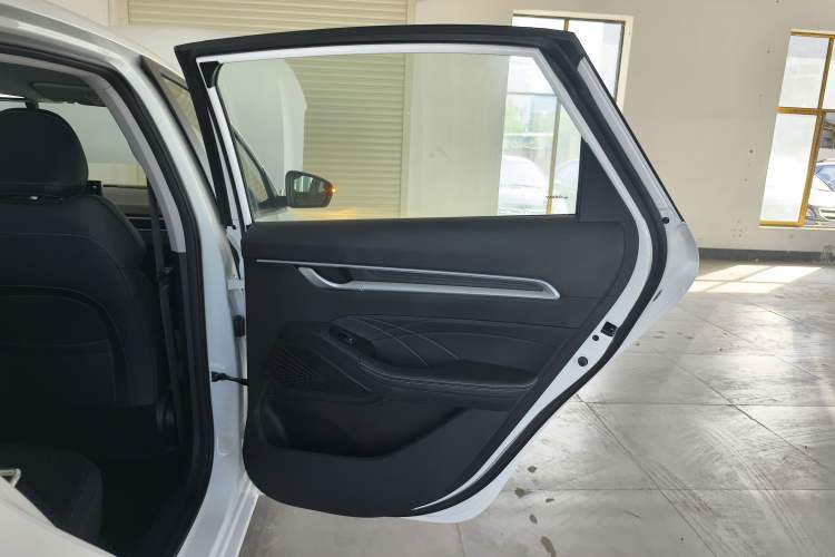 Used Geely Auto Emgrand 2025 4th Generation 1.5L CVT Starry Edition
