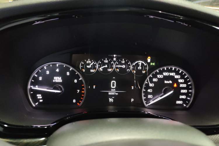 Used Cadillac XT5 2018 25T Luxury Model