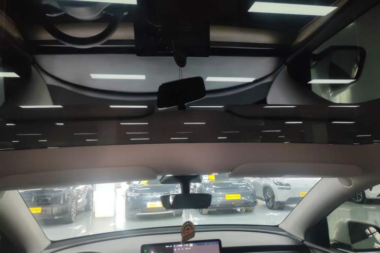 Used Tesla Model Y 2021 Long-Range All-Wheel-Drive Version
