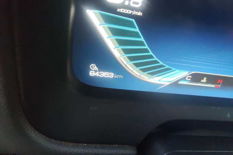 Used BYD Tang 2018 2.0T Automatic SmartConnect Prestige 7-Seater China V Standard