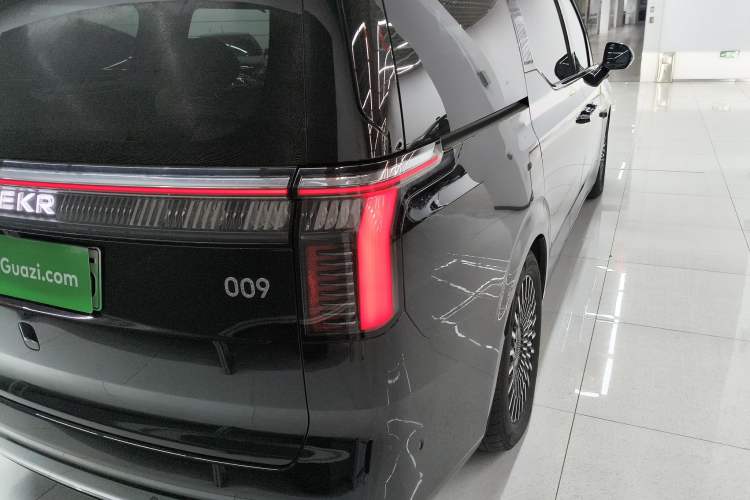 Used Zeekr 009 2024 Six-Seat Executive Version 4WD 108 kWh