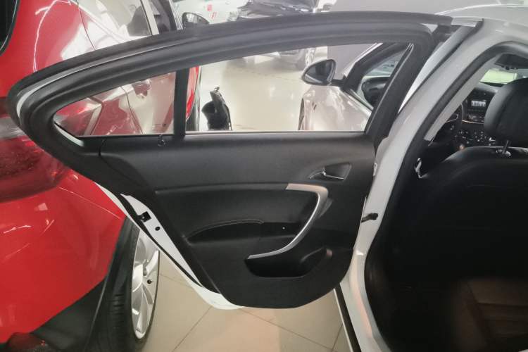 Used Buick Regal 2014 1.6T Fashionable Tech Edition
