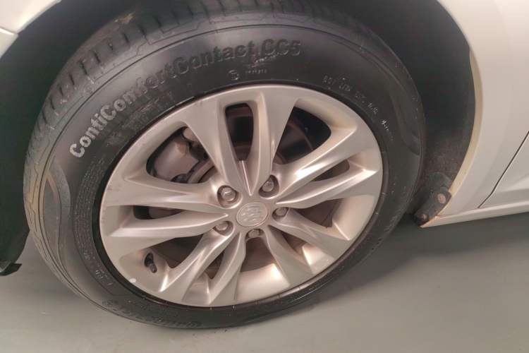 Used Buick Verano 2018 Sedan 20T Dual-Clutch Leading Model
