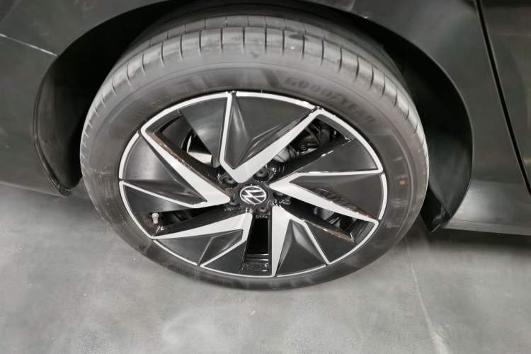 Used Volkswagen Magotan 2024 380TSI DSG Prestige Edition DaMai Package
