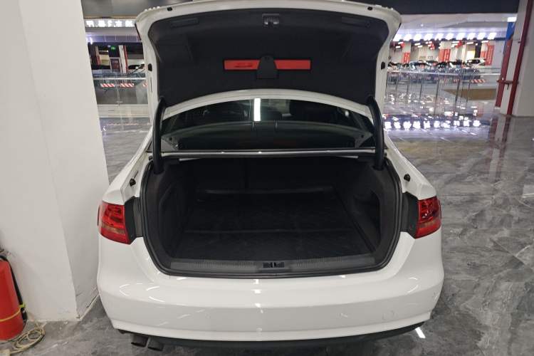 Used Audi A4L 2013 30 TFSI Automatic Comfort Model