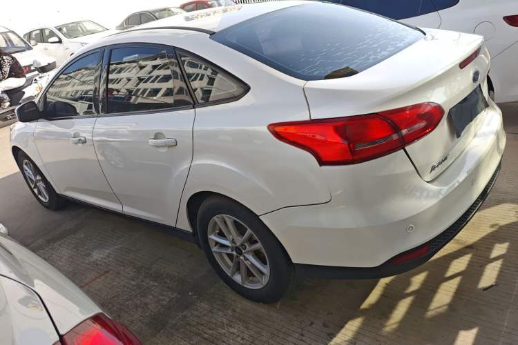 Used Ford Focus 2015 Sedan 1.6L Automatic Trend Model
