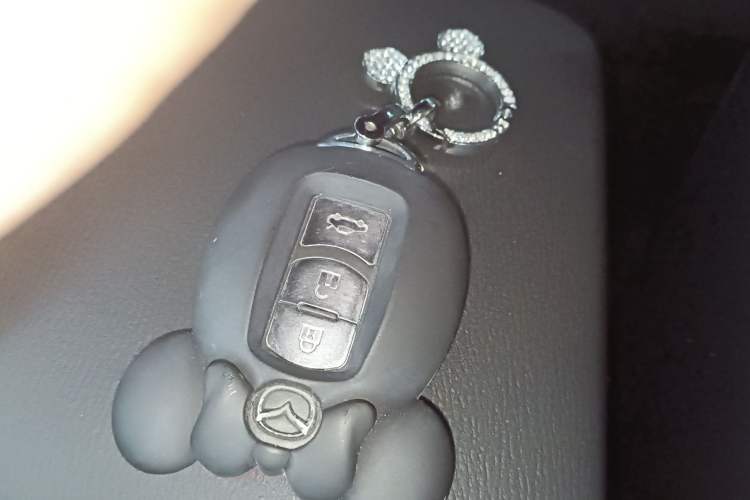 Used Mazda Mazda 3 Axela 2016 Sedan 1.5L Automatic Comfort Model
