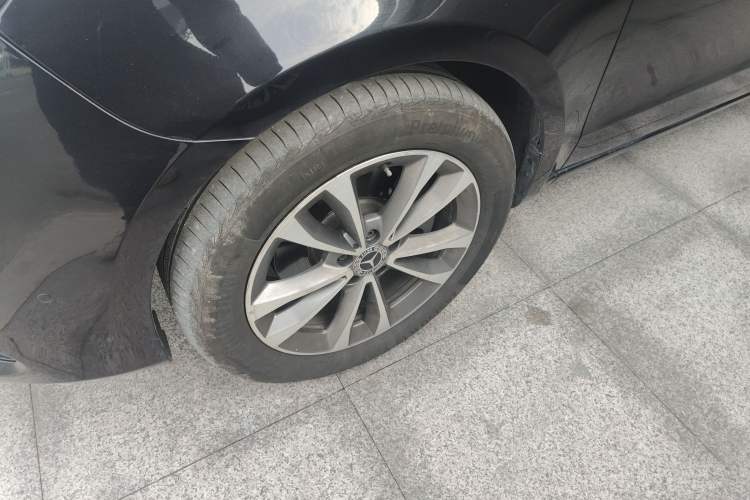 Used Mercedes-Benz V-Class 2020 V 260 Avantgarde Edition
