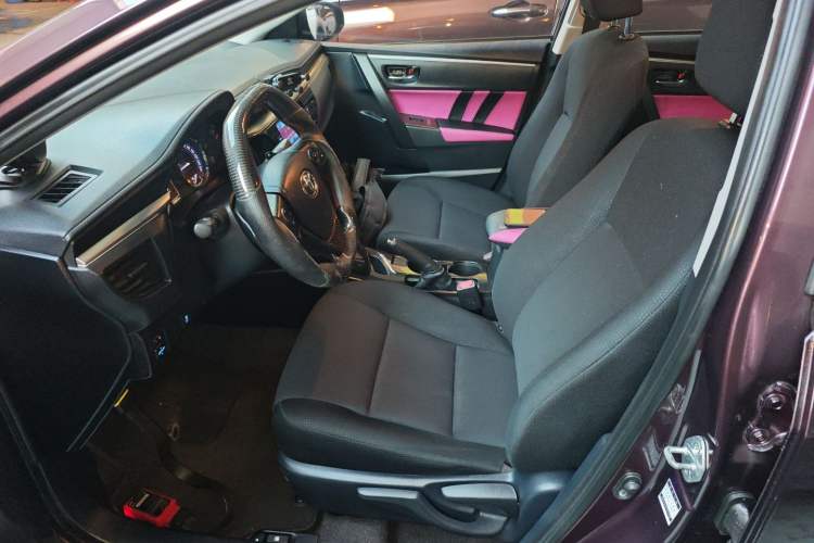 Used Toyota Levin 2016 Dual-Engine 1.8H GS E-CVT Elite Model with Sunroof
