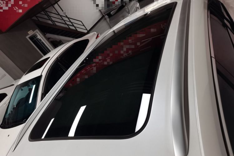 Used Roewe D5X DMH 2024 135 Tech Edition
