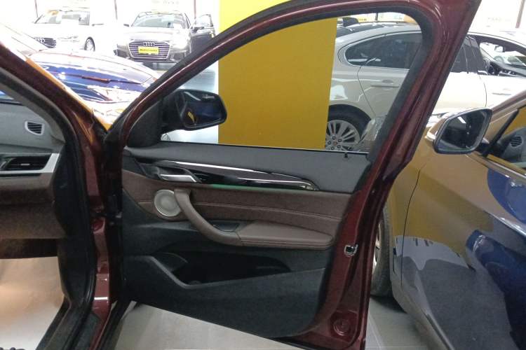 Used BMW X1 2021 Restyled sDrive20Li Fashion Version
