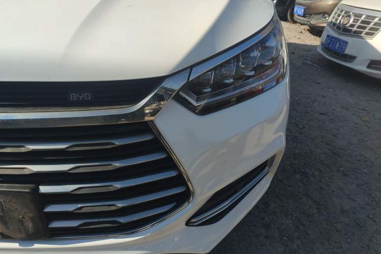 Used BYD Song 2021 Classic Edition 1.5T Manual Luxury Model
