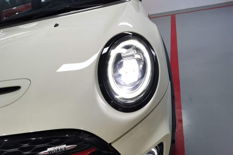 Used  MINI 2019 2.0T COOPER S Racing Driver
