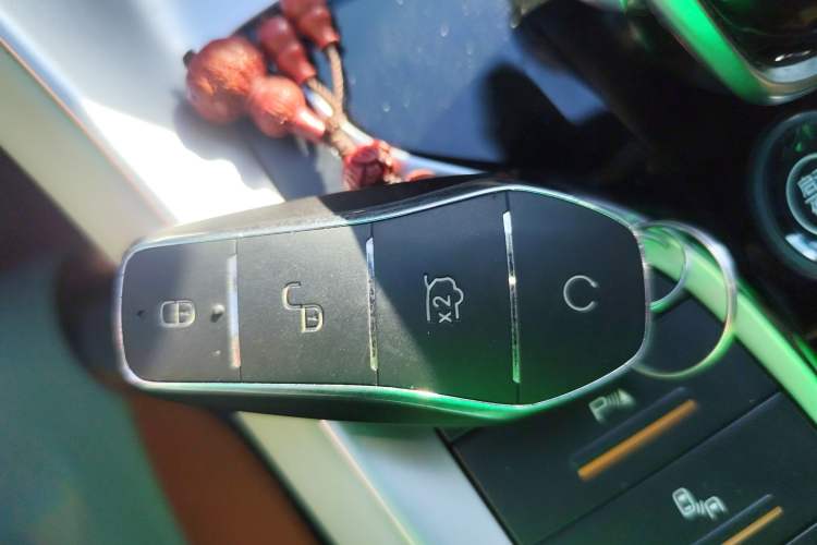 Used BYD Song Pro New Energy 2024 HONOR Edition DM-i 110KM Excellence Model
