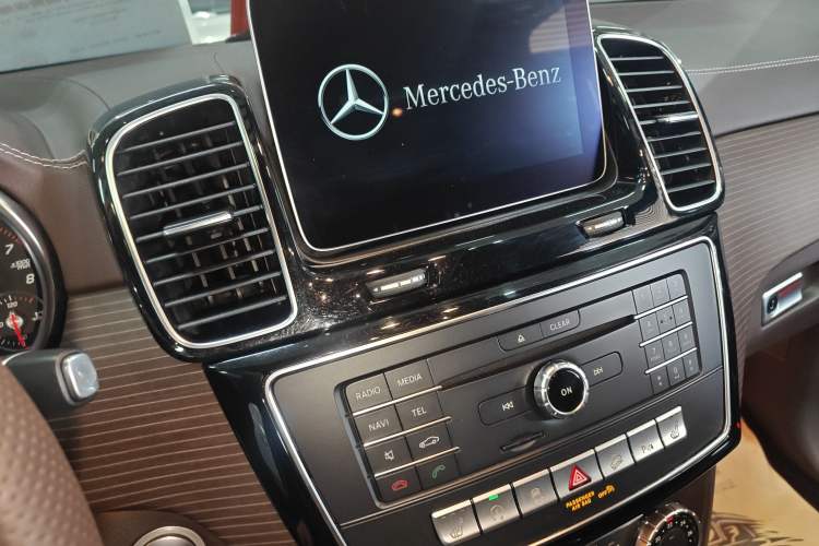 Used Mercedes-Benz GLE 2019 GLE 320 4MATIC Dynamic Edition Prestige Model
