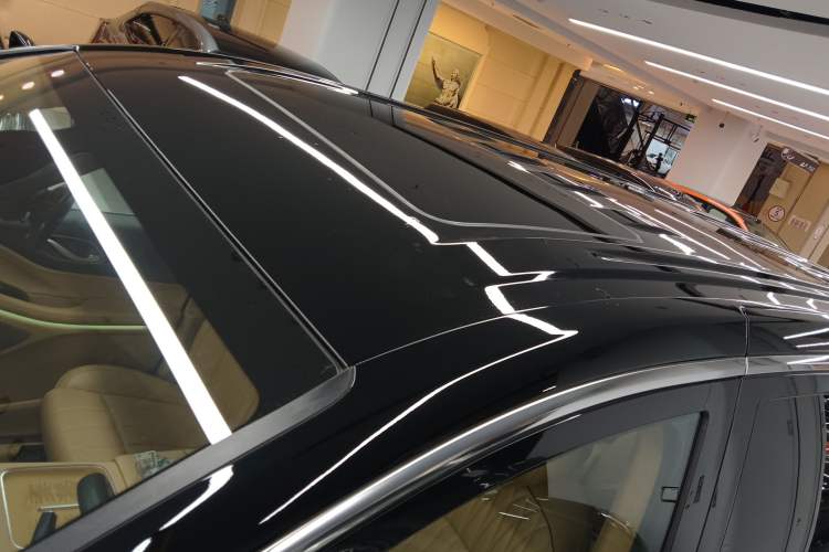 Used VOYAH Dream 2025 PHEV Four-Wheel-Drive Flagship Kunpeng Edition
