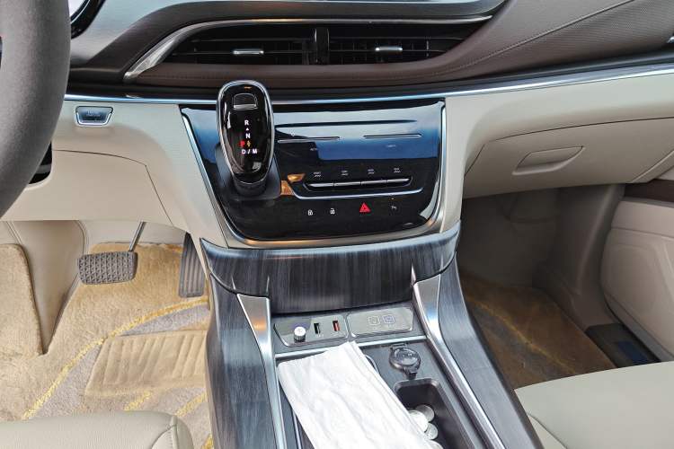 Used Buick GL8 2021 Land Cruiser Executive Class 652T Luxury Model