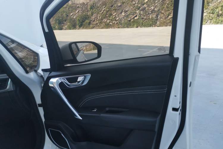 Used Geely Auto Vision X3 2017 1.5L Manual Elite Model