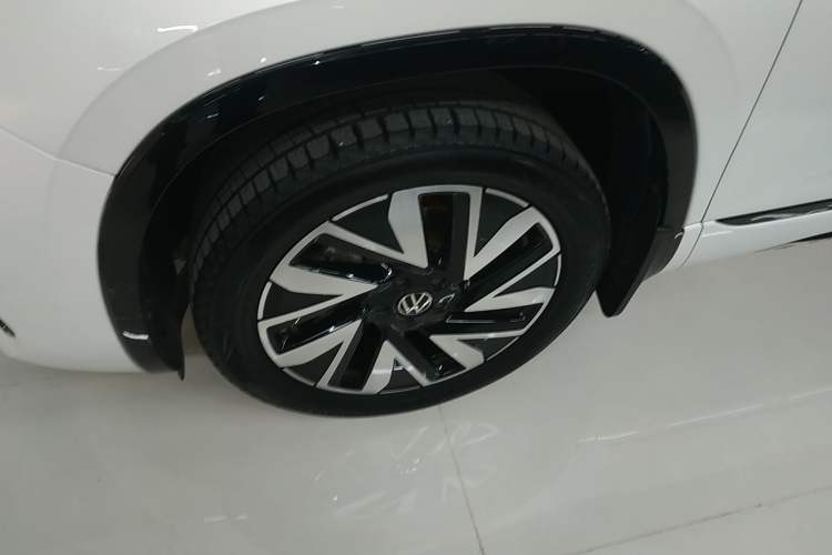 Used Volkswagen Tayron 2023 330TSI Two-Wheel-Drive R-Line High-Energy Version