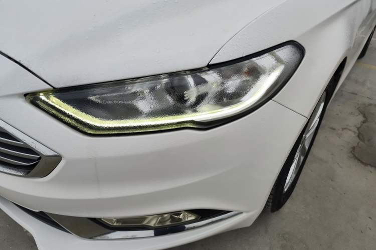 Used Ford Mondeo 2018 EcoBoost 180 Smart Control Fashion Model China VI Standard
