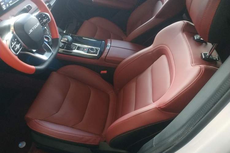 Used JETOUR X70 PLUS 2021 1.6T DCT Pro 7-seater