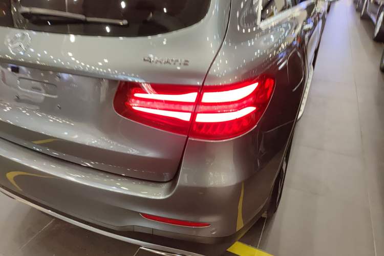 Used Mercedes-Benz GLC 2019 Facelift GLC 260 L 4MATIC Luxury Model
