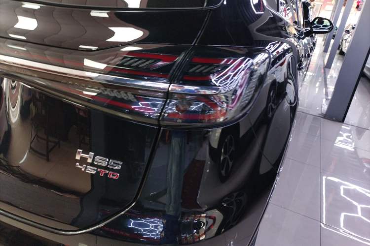 Used Hongqi HS5 2023 2.0T Four-Wheel Drive Flagship Pro Edition
