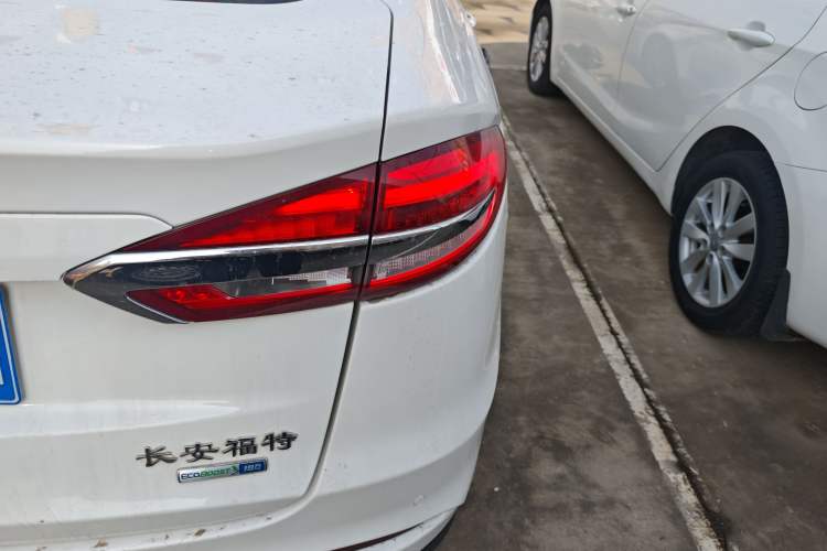 Used Ford Mondeo 2018 EcoBoost 180 SmartControl Luxury Model China VI Standard