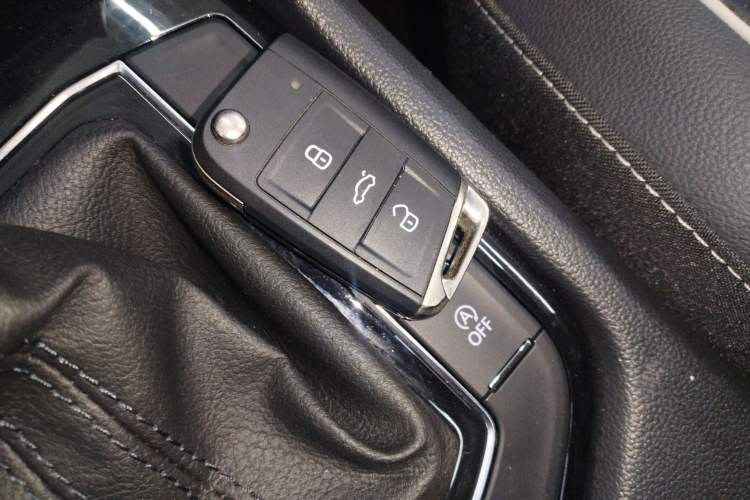 Used Volkswagen Tiguan L 2024 300TSI Automatic Two-Wheel Drive Smart Edition
