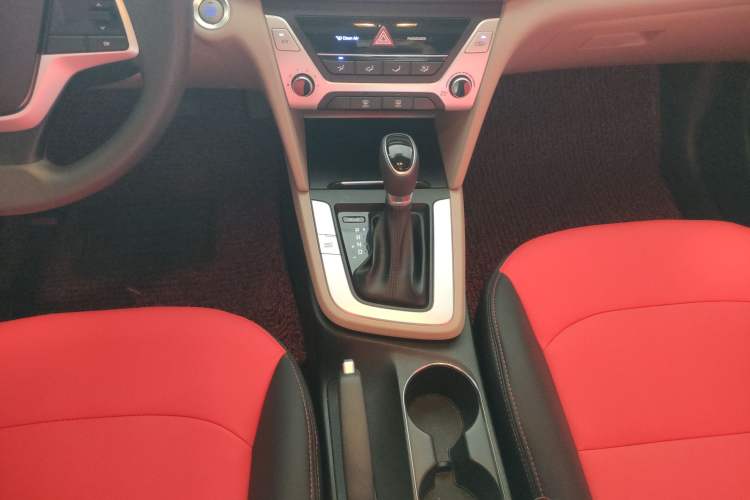 Used Hyundai Elantra 2016 1.6L Automatic ZhiXuan – Elite Version
