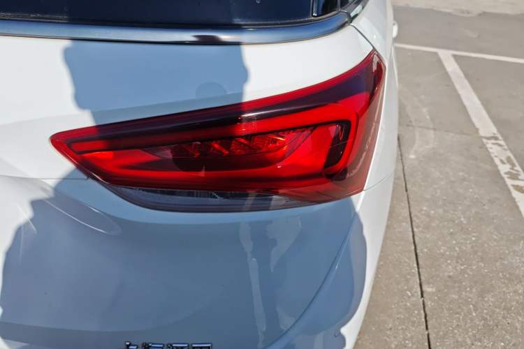 Used Buick GL6 2019 18T 6-Seater Connected Luxury Version China VI Standard
