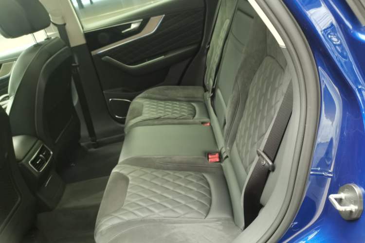 Used Hongqi HS5 2019 2.0T Smart Connect Flagship All-Wheel-Drive Version
