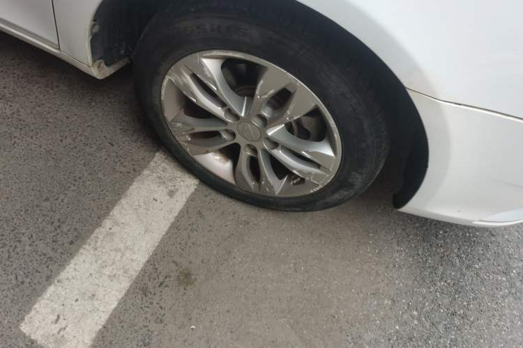 Used Geely Auto Emgrand 2016 Sedan 1.5L CVT Upward Version
