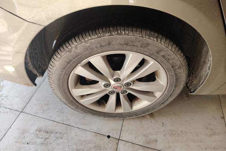 Used Roewe 360 2016 1.5L Automatic Smart Screen Version
