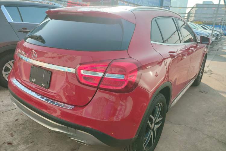 Used Mercedes-Benz GLA 2015 GLA 200 Fashion Model